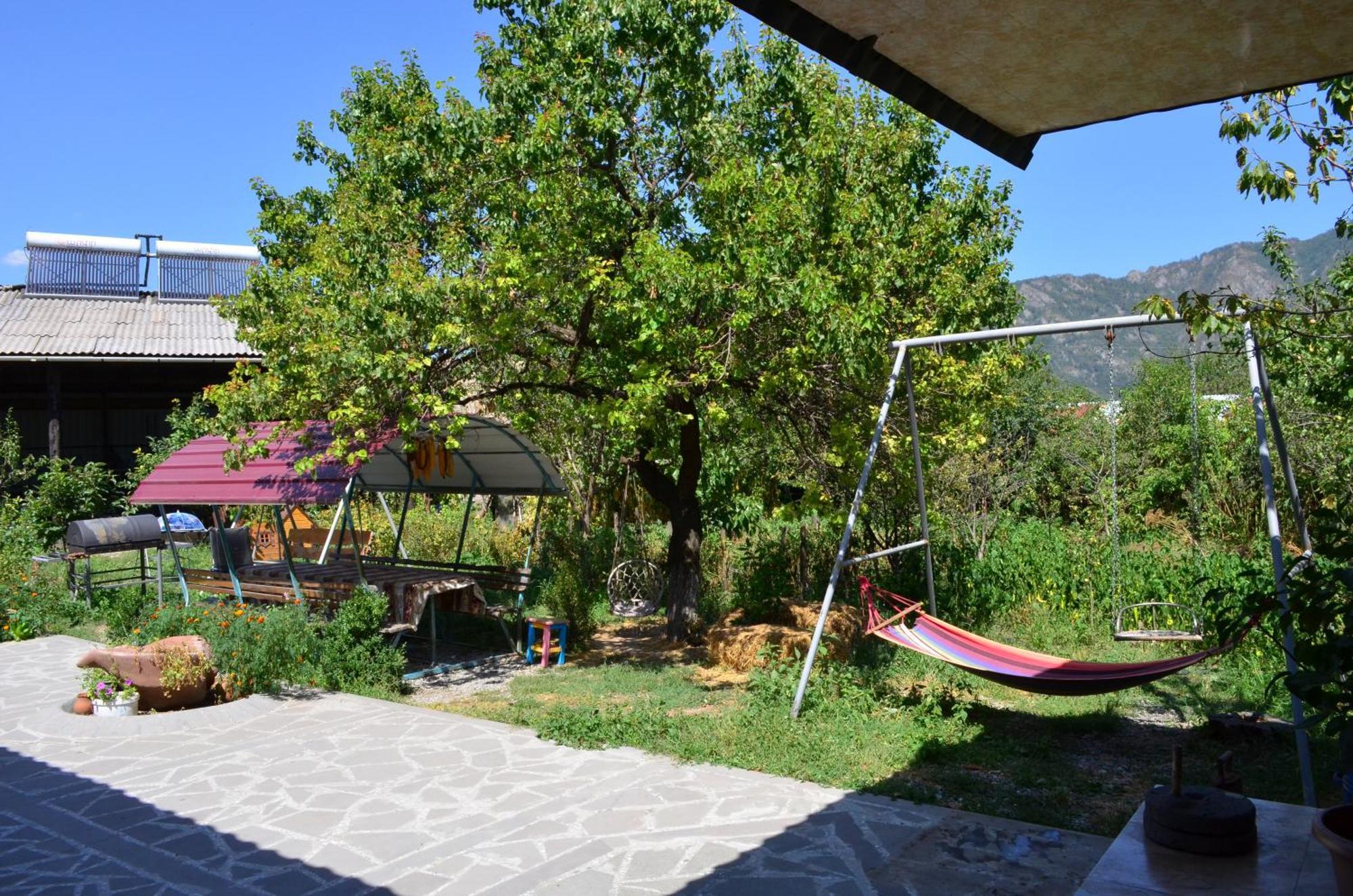 Aghasu Tun B&B Odzun Kültér fotó